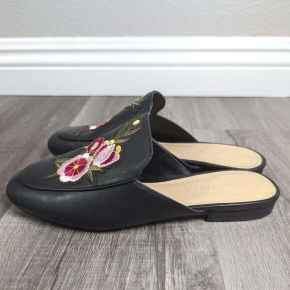 Marc Fisher Wrangler black leather floral embroidered flats mules womens 6 - Picture 2 of 6